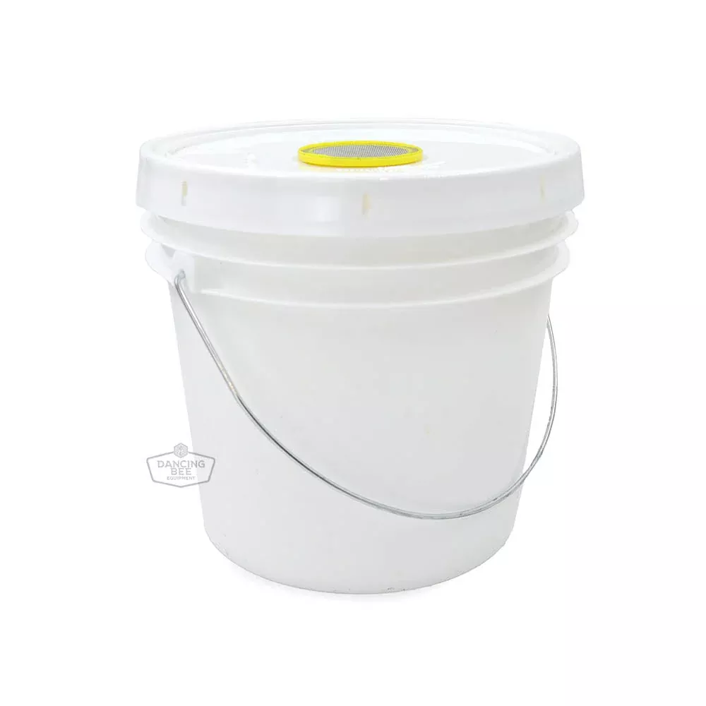 1-Gallon Feeder Pail with Metal Handle
